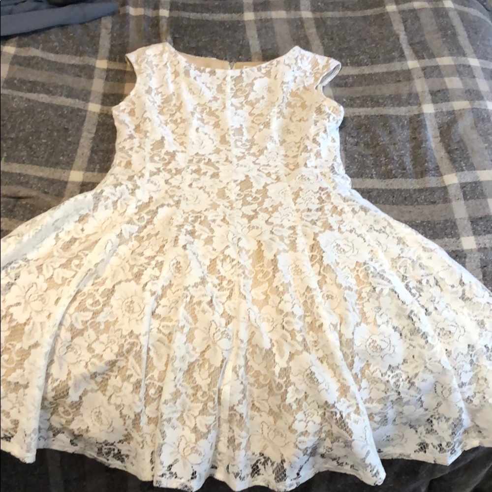 Women’s dress